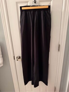 LULULEMON HIGH RISE TRACK PANTS - SIZE 4